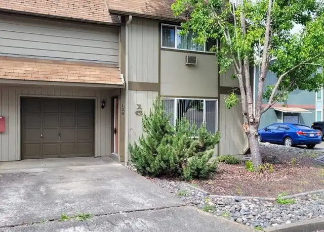 Property at 128 NE Atkinson Ct Unit 16, Roseburg, OR, 97470, 3 beds, 1.5 baths, [object Object]