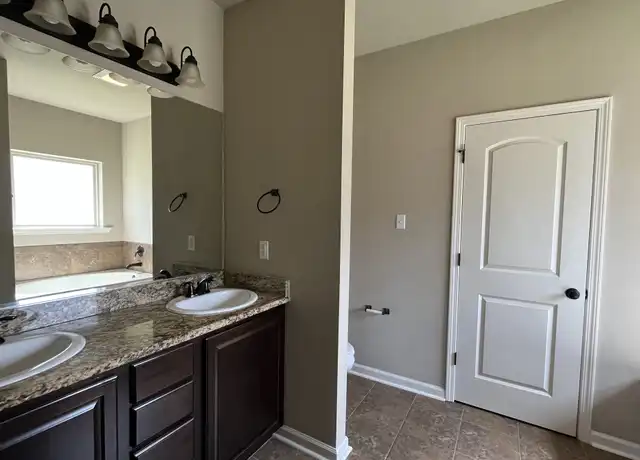 Property at 8676 Aston Ave, Baton Rouge, LA, 70820, 3 beds, 2 baths, [object Object]