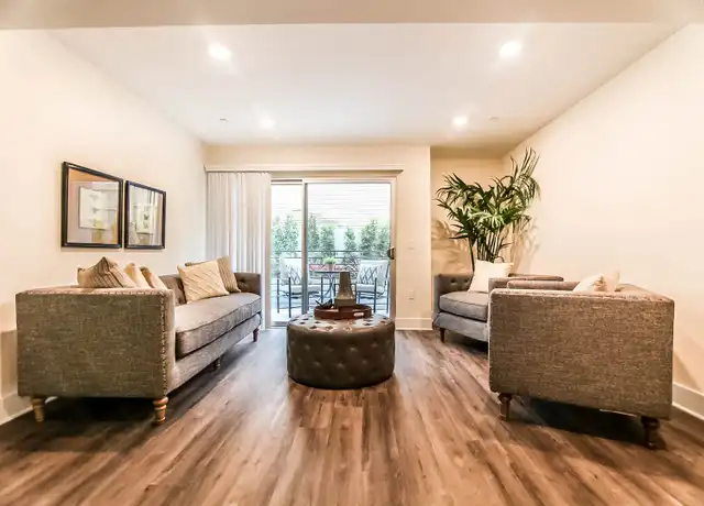 Property at 5026 Rosewood Ave Unit 301, Los Angeles, CA, 90004, 2 beds, 2 baths, [object Object]