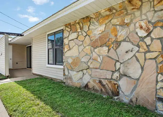 Property at 6366 W Fairfield Dr, Pensacola, FL, 32506, 2 beds, 1 bath, [object Object]