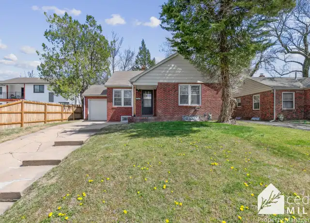 Property at 636 N Bluff Ave, Wichita, KS, 67208, 2 beds, 1 bath, [object Object]