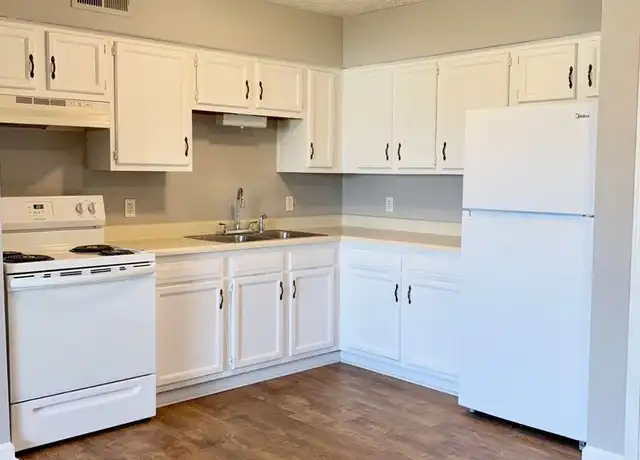 Property at 200 Hubbard Rd, Winchester, KY, 40391, 3 beds, 2 baths, [object Object]