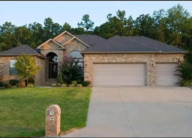 Property at 136 Orleans Dr, Maumelle, AR, 72113, 4 beds, 2 baths, [object Object]