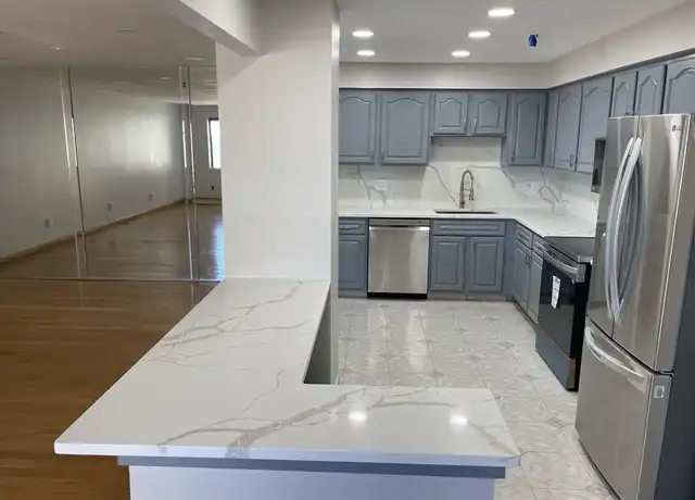 Property at 376 Ocean Ave #701, Revere, MA, 02151, 3 beds, 2 baths, [object Object]