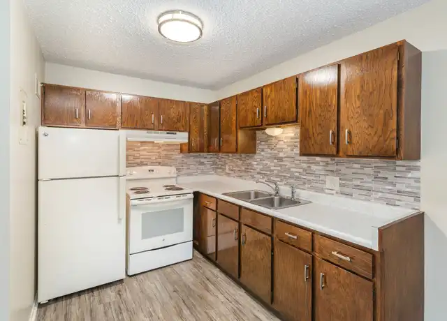 Property at Bunnell Apartments - 3933 E San Miguel St, Colorado Springs, CO, 80909, 1 bed, 1 bath, [object Object]