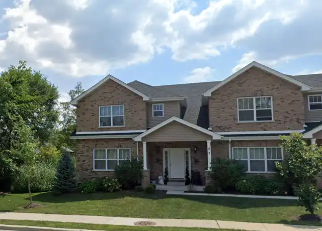 Property at 49 E 55th St, Westmont, IL, 60559, 3 beds, 2.5 baths, [object Object]