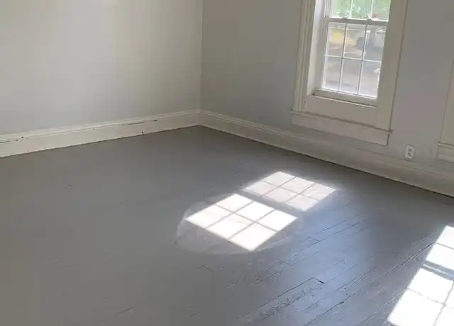 Property at 103 W Walnut St, Washington, PA, 15301, 3 beds, 1 bath, [object Object]