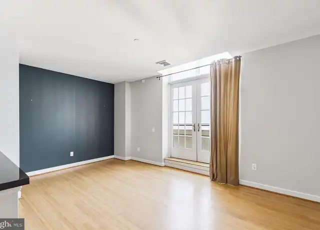 Property at 111 S 15th St Unit P304, Philadelphia, PA, 19102, 1 bed, 1 bath, [object Object]