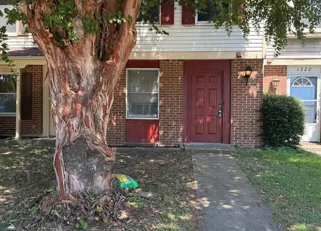 Property at 1322 Vanasse Ct, Hampton, VA, 23666, 2 beds, 1.5 baths, [object Object]