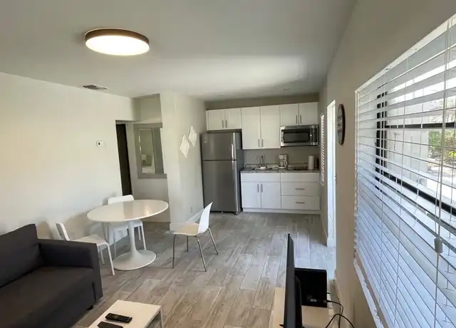 Property at 1959 SE 3rd St, Deerfield Beach, FL, 33441, 1 bed, 1 bath, [object Object]