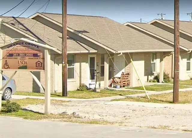 Property at 520 E Orange Ave, Orange Grove, TX, 78372, 1 bed, 1 bath, [object Object]