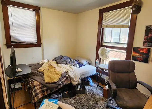 Property at 238 Broadway St, Eau Claire, WI, 54703, 3 beds, 1 bath, [object Object]