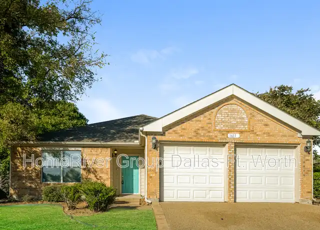 Property at 1611 Waters Edge Dr, Glenn Heights, TX, 75154, 4 beds, 2 baths, [object Object]