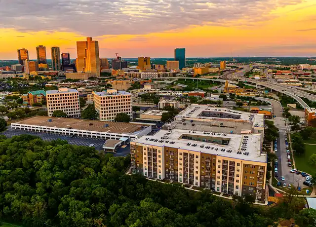 Property at The Drake on Summit - 1424 Summit Ave, Fort Worth, TX, 76102, 0 beds, 1 bath, [object Object]