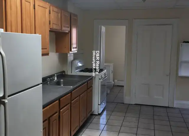 Property at 179 Harvard St Unit 3, Cambridge, MA, 02139, 2 beds, 1 bath, [object Object]