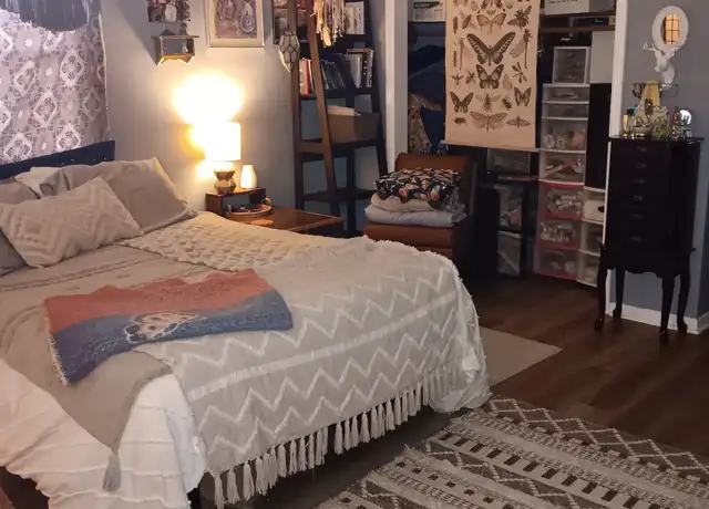 Property at 214 Marshall St Unit C, Jefferson City, MO, 65101, 1 bed, 1 bath, [object Object]