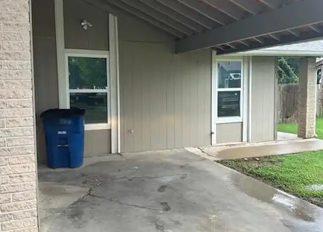 Property at 2601 Reeves Cir Unit B, Austin, TX, 78741, 2 beds, 1 bath, [object Object]