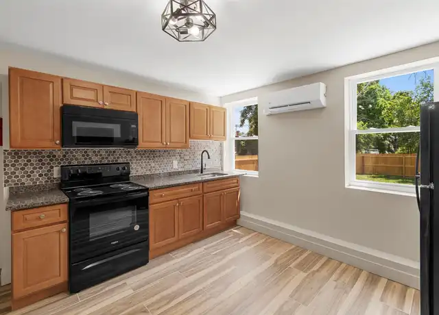Property at 135 3rd St Unit 1, Newburgh, NY, 12550, 1 bed, 1 bath, [object Object]