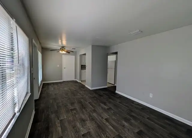 Property at 10218 N 23rd St, Tampa, FL, 33612, 4 beds, 1 bath, [object Object]