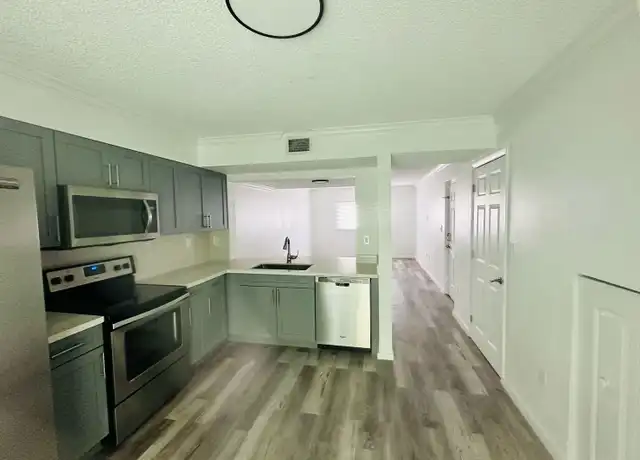 Property at 14900 SW 82nd Ter, Miami, FL, 33193, 2 beds, 1.5 baths, [object Object]