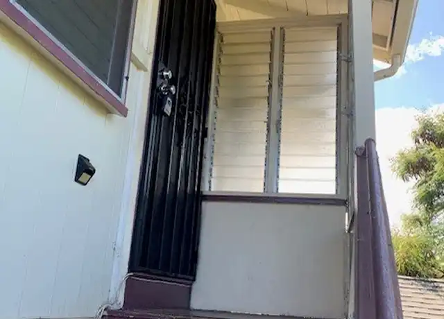 Property at 2019 Puna St Unit B, Honolulu, HI, 96817, 2 beds, 1 bath, [object Object]