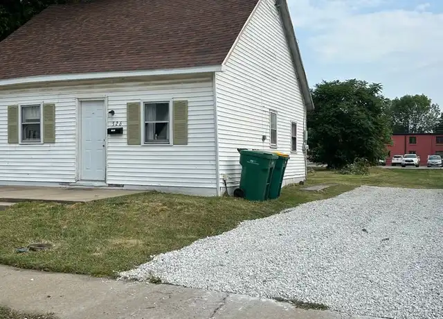 Property at 326 W Jefferson St, Macomb, IL, 61455, 2 beds, 1 bath, [object Object]
