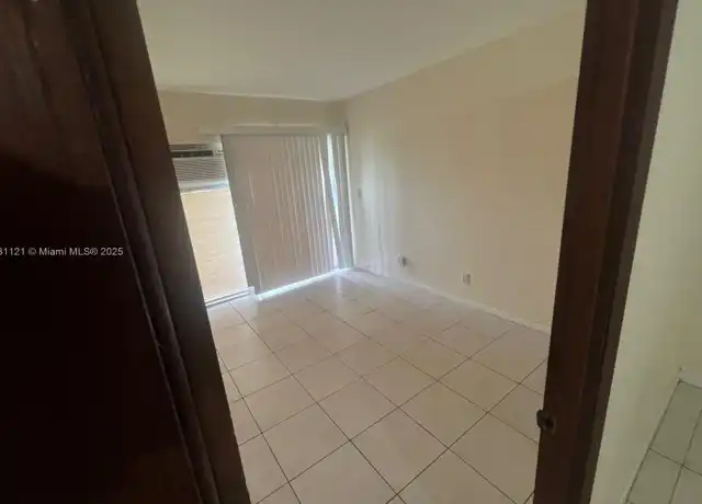 Property at 6580 Santona St Unit A10, Miami, FL, 33146, 1 bed, 1 bath, [object Object]