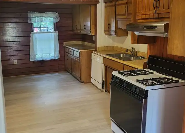 Property at 1506 Myrtle Ave, Valdosta, GA, 31601, 3 beds, 1 bath, [object Object]