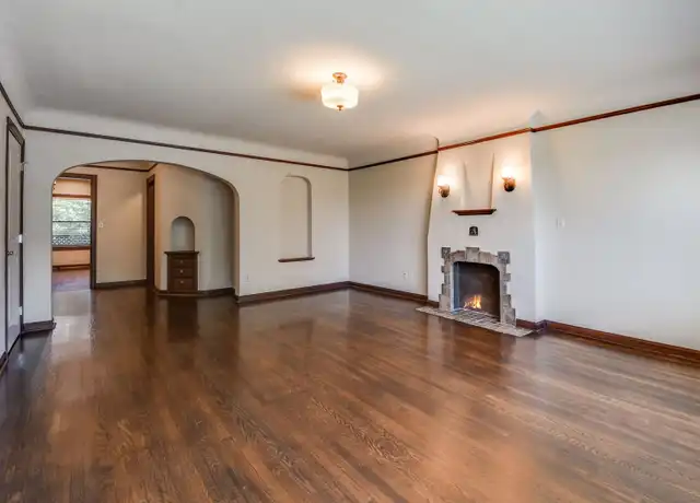 Property at 18 Galer St #302, Seattle, WA, 98109, 1 bed, 1 bath, [object Object]