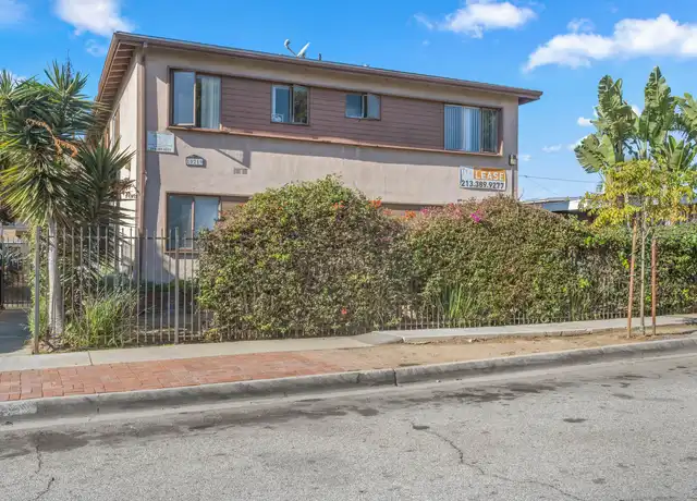 Property at 10219 England Ave Unit 04, Inglewood, CA, 90303, 2 beds, 1 bath, [object Object]