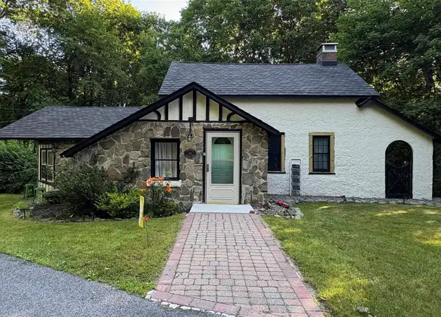 Property at 40 Browns Rd, Walden, NY, 12586, 3 beds, 1.5 baths, [object Object]