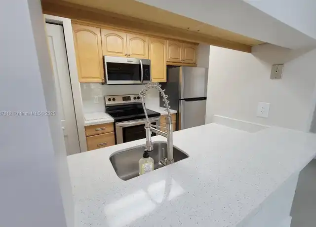 Property at 9728 Hammocks Blvd, Miami, FL, 33196, 3 beds, 2 baths, [object Object]