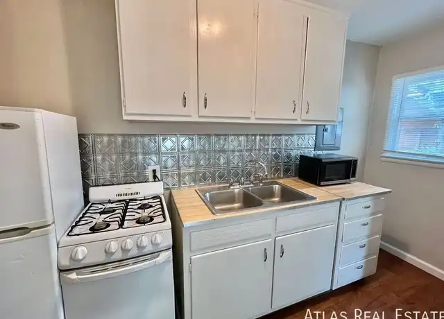 Property at 218 W Cheyenne Rd, Colorado Springs, CO, 80906, 1 bed, 1 bath, [object Object]