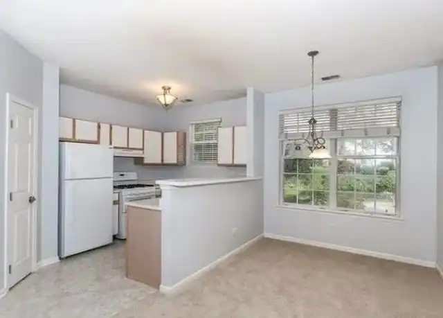 Property at 1637 Carlemont Dr, Crystal Lake, IL, 60014, 1 bed, 1 bath, [object Object]