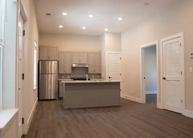 Property at 45 Diana St #305, Memphis, TN, 38104, 1 bed, 1 bath, [object Object]