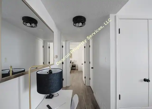 Property at 12324 Candelaria Rd NE Unit 04, Albuquerque, NM, 87112, 2 beds, 1 bath, [object Object]