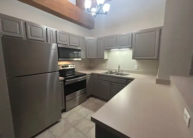 Property at 1300 W 9th St Unit 521, Cleveland, OH, 44113, 1 bed, 1 bath, [object Object]