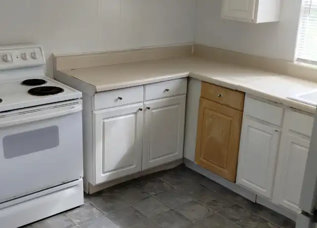 Property at 171 NW Deer Run Gln, Lake City, FL, 32055, 2 beds, 1 bath, [object Object]