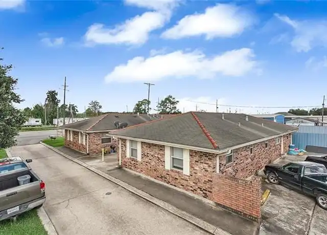 Property at 2006 Chalona Dr Unit 3B, Chalmette, LA, 70043, 2 beds, 1 bath, [object Object]