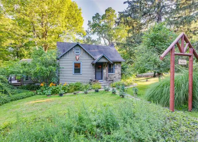 Property at 21 Lookout Dr, Cold Spring, NY, 10516, 1 bed, 1 bath, [object Object]