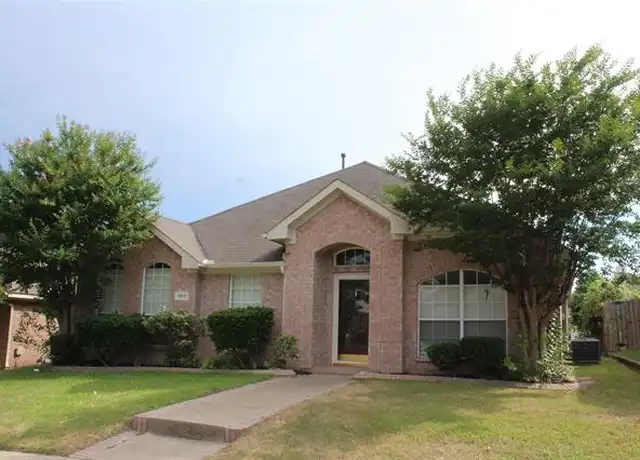 Property at 1813 Arbor Creek Dr, Garland, TX, 75040, 3 beds, 2 baths, [object Object]