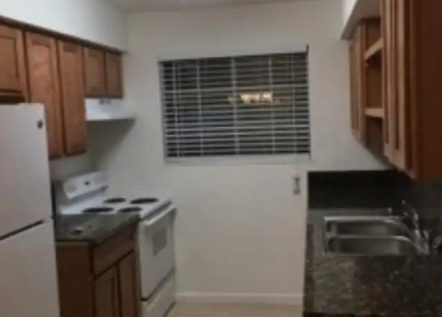 Property at 3134 College Ave, Merced, CA, 95340, 2 beds, 1 bath, [object Object]