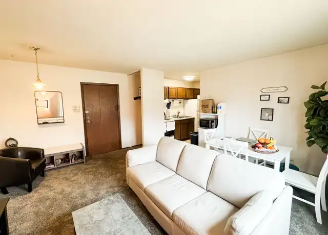 Property at 2601 University Ave Unit 202, Madison, WI, 53705, 1 bed, 1 bath, [object Object]