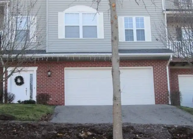 Property at 570 Oaktree Blvd, Christiansburg, VA, 24073, 3 beds, 2.5 baths, [object Object]