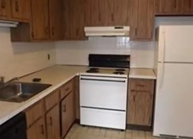 Property at 382 Massachusetts Ave Unit 201, Arlington, MA, 02474, 1 bed, 1 bath, [object Object]