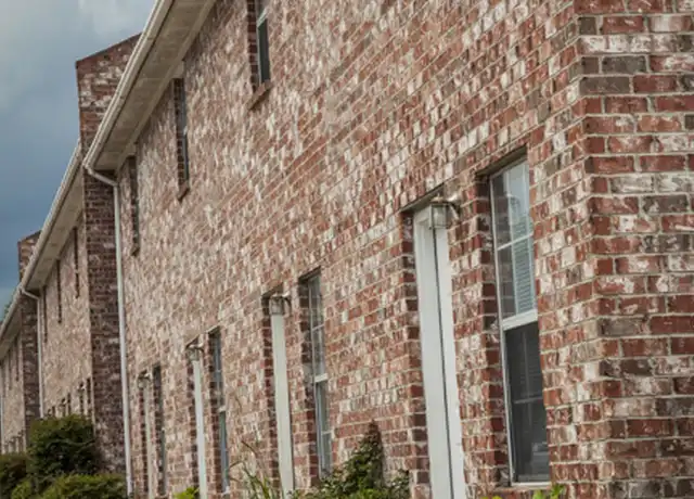 Property at Woodland Place Townhouses - 403 N 39th Ave, Hattiesburg, MS, 39401, 2 beds, 2 baths, [object Object]