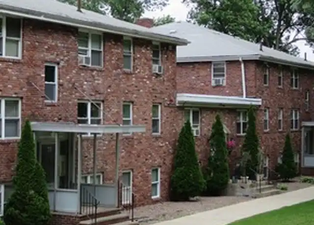 Property at 73 Park Ave W Unit 07, Lowell, MA, 01852, 2 beds, 1 bath, [object Object]