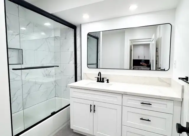 Property at 17000 Burbank Blvd Unit 202, Encino, CA, 91316, 1 bed, 1 bath, [object Object]
