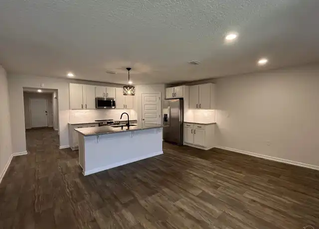 Property at 5789 Guinevere Ln, Milton, FL, 32583, 4 beds, 2 baths, [object Object]