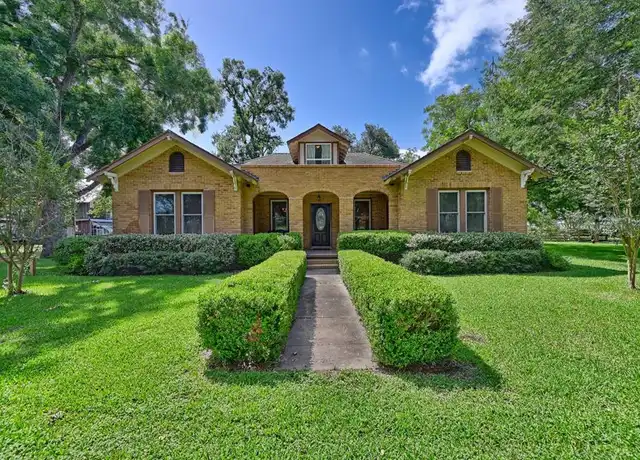 Property at 3348 W Ueckert Rd, Bellville, TX, 77418, 3 beds, 2 baths, [object Object]